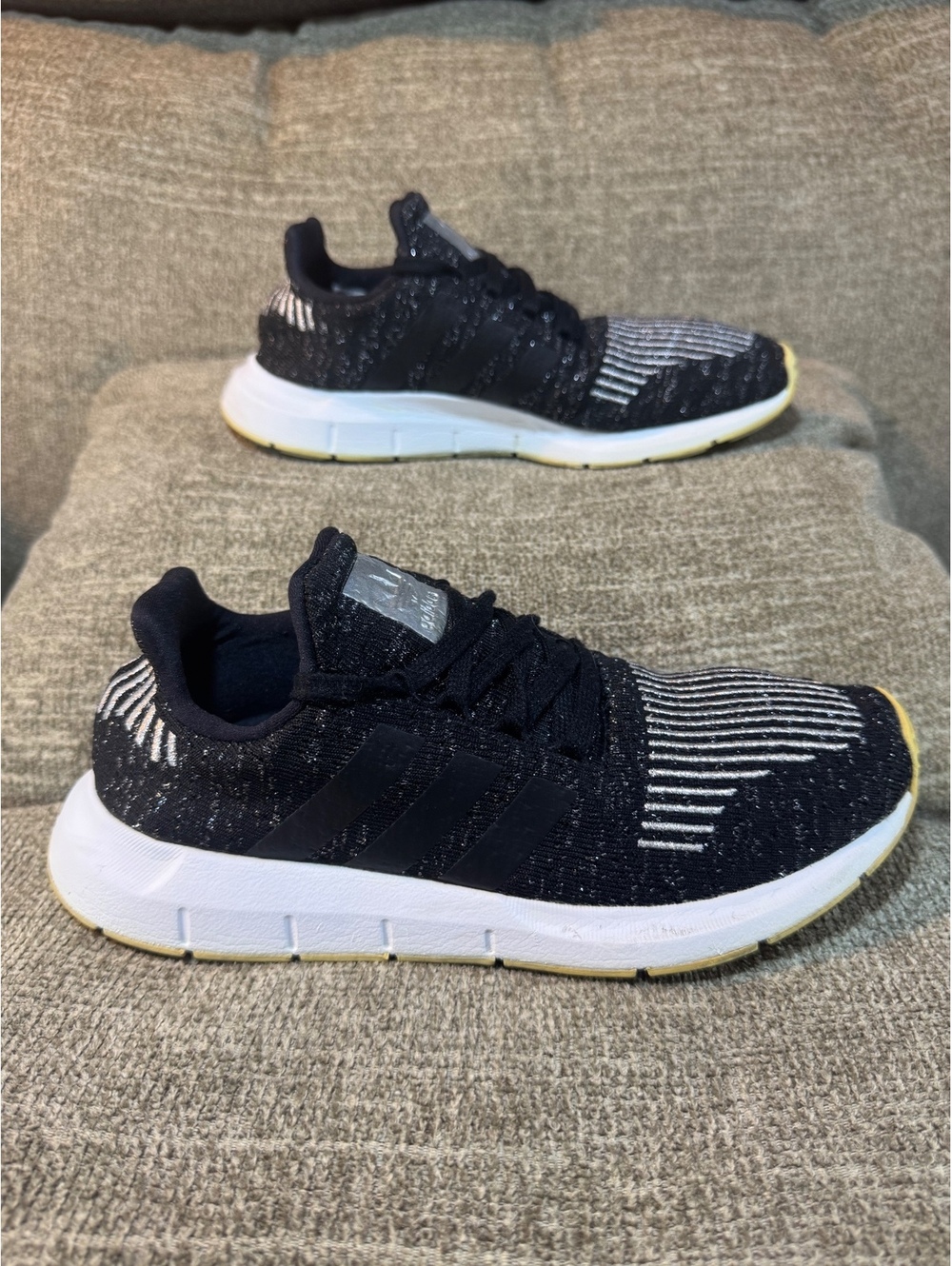 Adidas Originals Swift Run "Core Black" Metallic Silver Sneakers – Women's 7.5